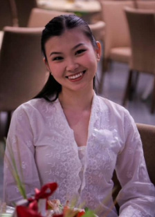 Nicole Kong